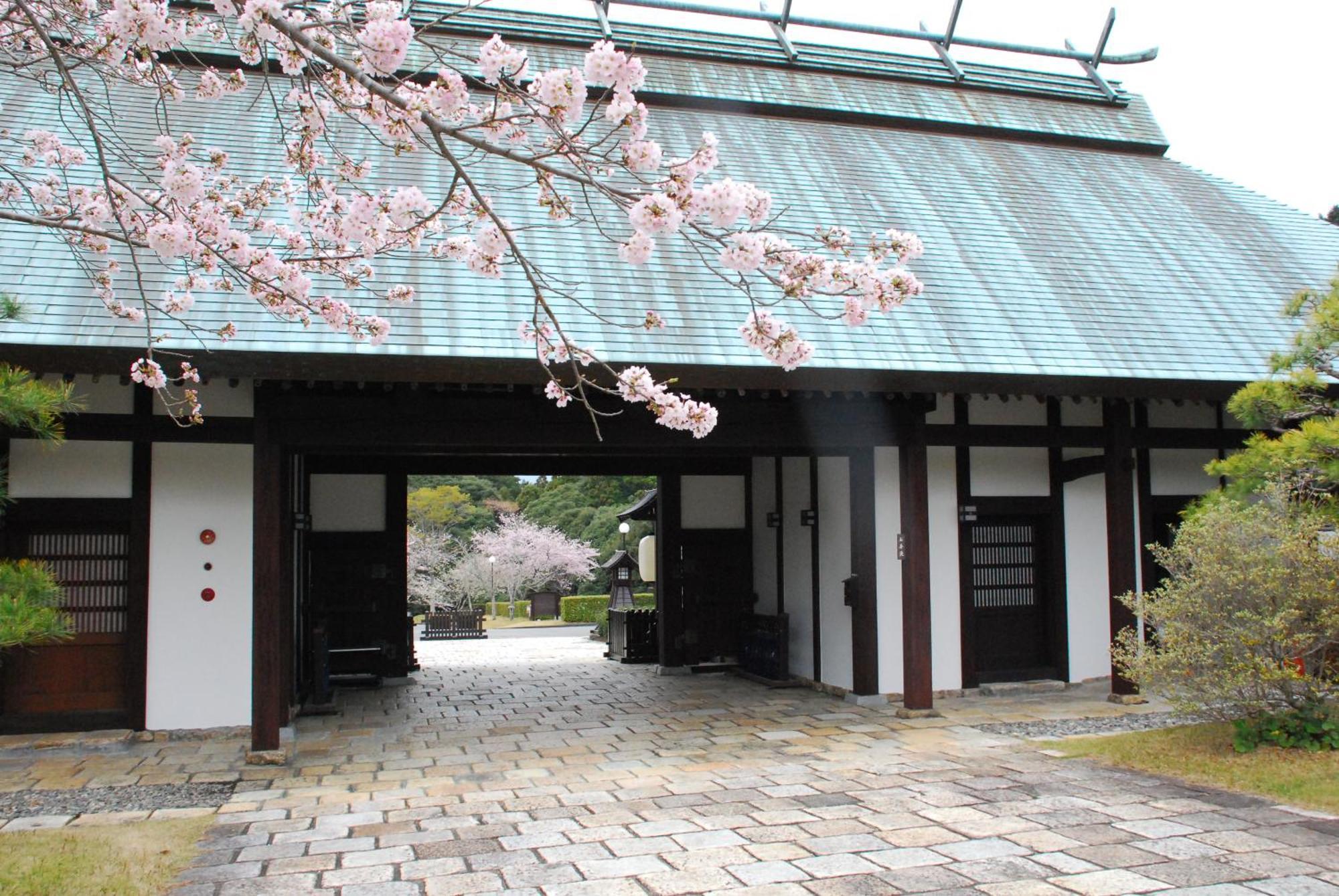 ホテル 葛城北の丸 袋井市 エクステリア 写真