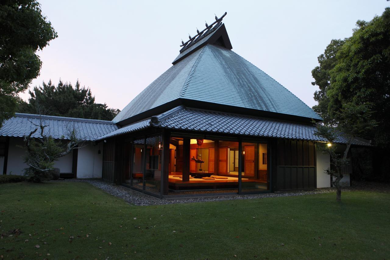 ホテル 葛城北の丸 袋井市 エクステリア 写真