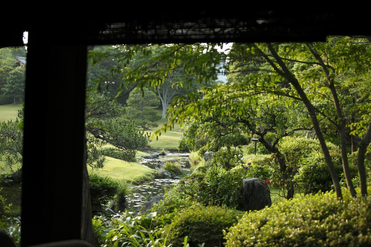 ホテル 葛城北の丸 袋井市 エクステリア 写真